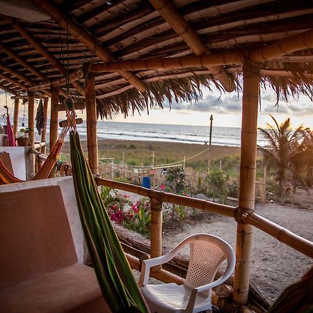 Beach Front Bungalows At The Coconut Canoa Εξωτερικό φωτογραφία